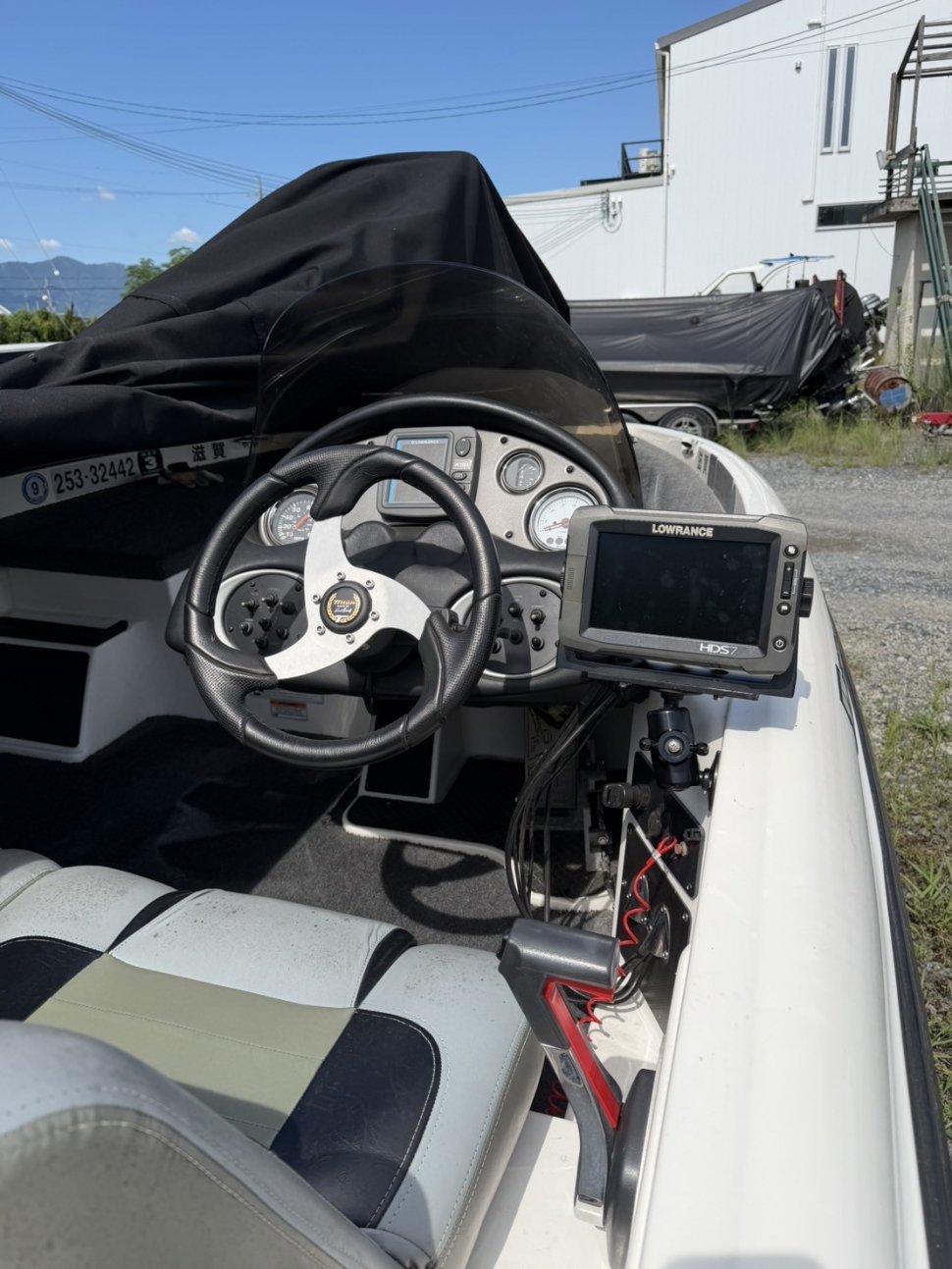 トライトン 17EXPLORER 02